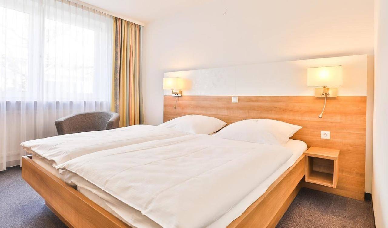 Standard Single Room with Shower in Bötzingen am Kaiserstuhl, Kaiserstuhl