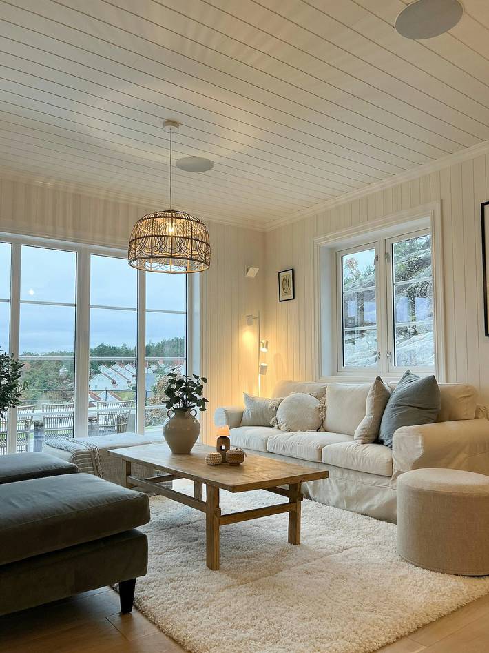 Feriehus for 8 personer, med terrasse i Risør 