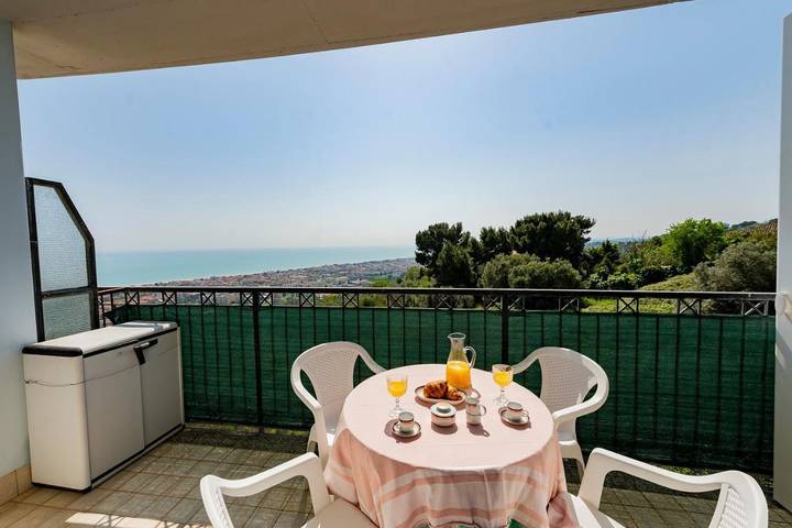 Ferienwohnung für 3 Personen, mit Ausblick und Terrasse - 1