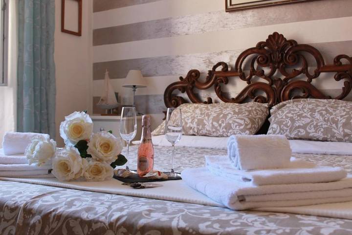 BnB für 2 Personen, mit Terrasse und Ausblick in Ligurien