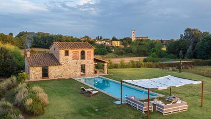 Cottage pour 6 personnes, avec jardin et piscine dans Orentano