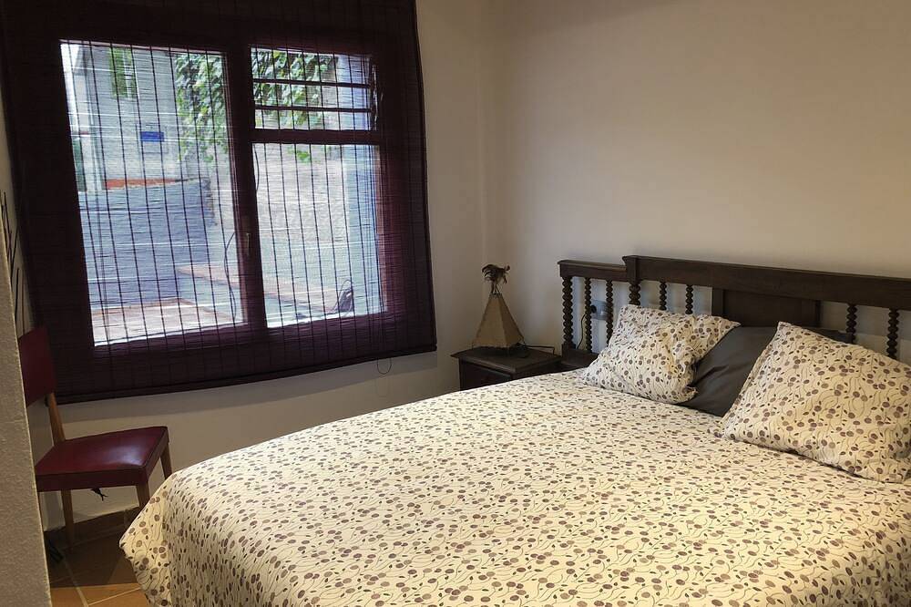 House with terrace and fireplace in the mountains of Asturias in Samartín del Rei Aurelio, Cordillera Cantábrica