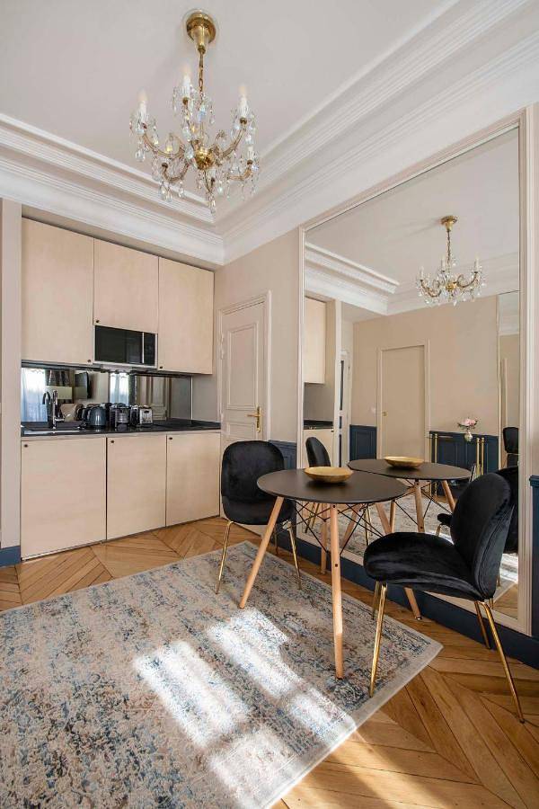 Appartement entier, Le Beau Marais - Luxury Apartments, Air Cond, Lift in 3e arrondissement, Paris