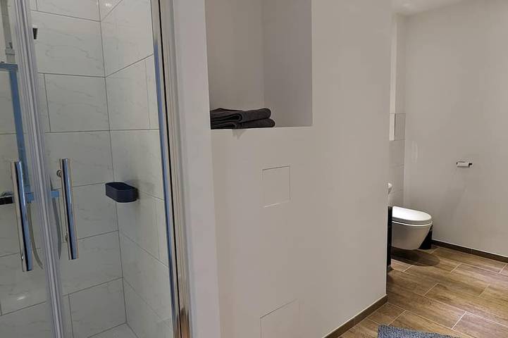 Moderne Ferienwohnung auf dem Pferdehof für 2-4 Personen *W Lan, Smart Tv* in Babenhausen, Südhessen