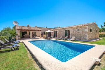 Villa in Pollença, Serra de Tramuntana für 8 