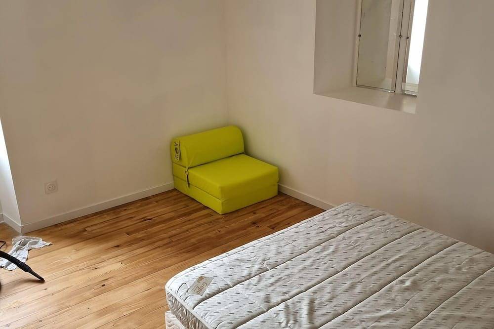 Entire apartment, La Soleillade d'Arnis in Cahors, Causses du Quercy Regional Nature Park