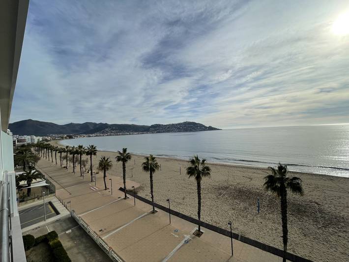 Gîte pour 6 personnes, avec terrasse dans Platja Santa Margarita Rosas - 4