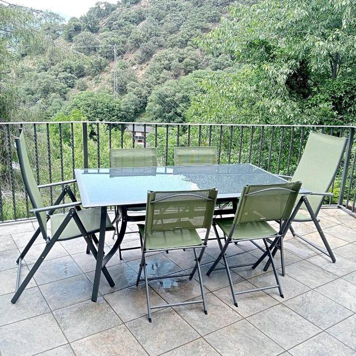 Location de vacances pour 10 personnes, avec vue et jardin à Sort - 2