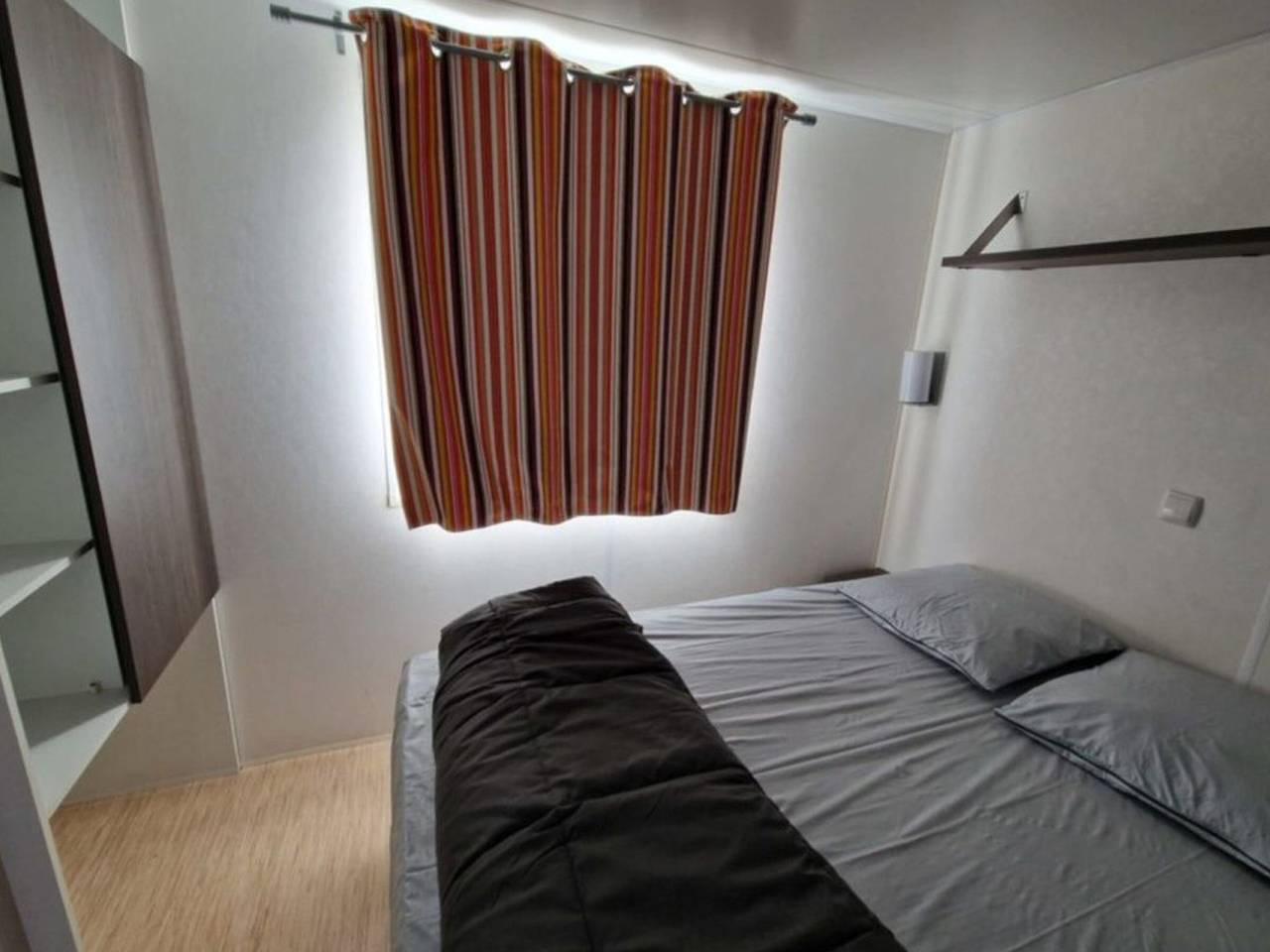 Casa móvil con terraza en alquiler en Saint-Geniez-d'Olt, para 6 personas in Saint-Geniez-d'Olt-et-d'Aubrac, Parc naturel régional de l'Aubrac