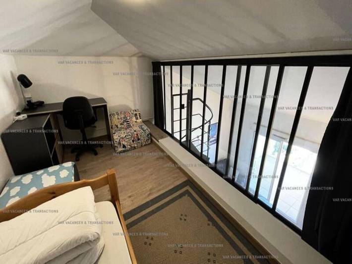 Gîte pour 6 personnes, avec terrasse, animaux acceptés dans Office De Tourisme De Saint Mandrier