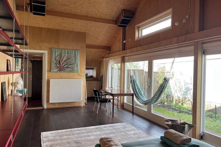 Spacious Country Home With Spectacular View on Lake in Waterland, Amsterdam Area in Monnickendam, Gouwzee