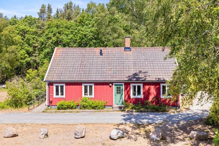 Ferienhaus für 8 Personen, mit Terrasse und Garten sowie Ausblick in Sjöbo und Umgebung
