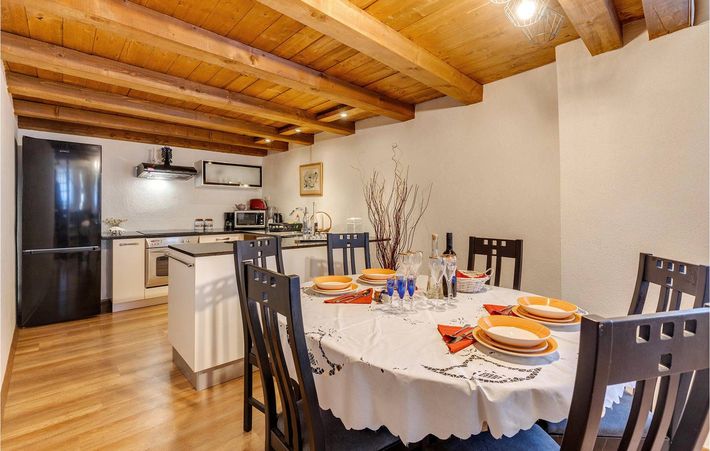 Charmante 90 m² große Wohnung mit Terrasse und malerischer Aussicht in Primorje-Gorski Kotar