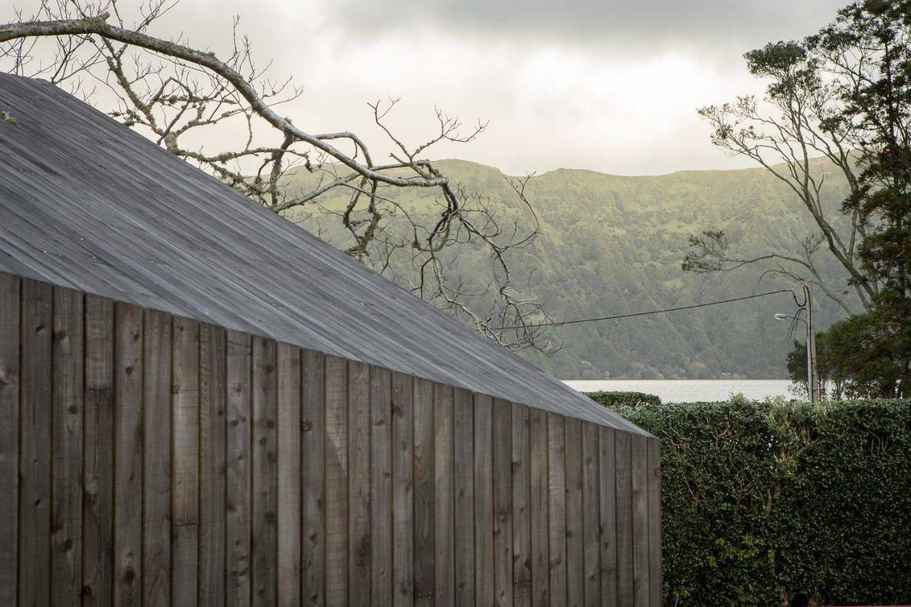 Sete Cidades Lake Lodge in São Miguel Island, Ilha de São Miguel