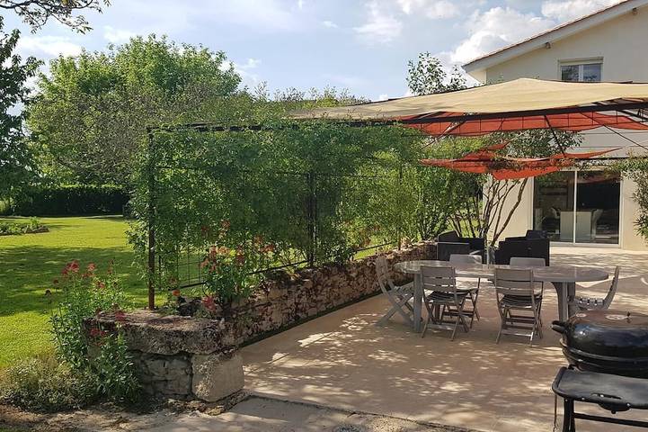 Location de vacances pour 4 personnes, avec Jardin à Castets-en-Dorthe