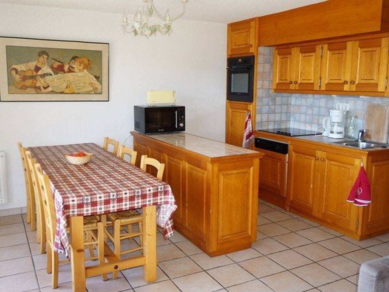 Entire apartment, 3-room apartment, ski-in/out, sleeps 9, Les Saisies in Les Saisies, Albertville region