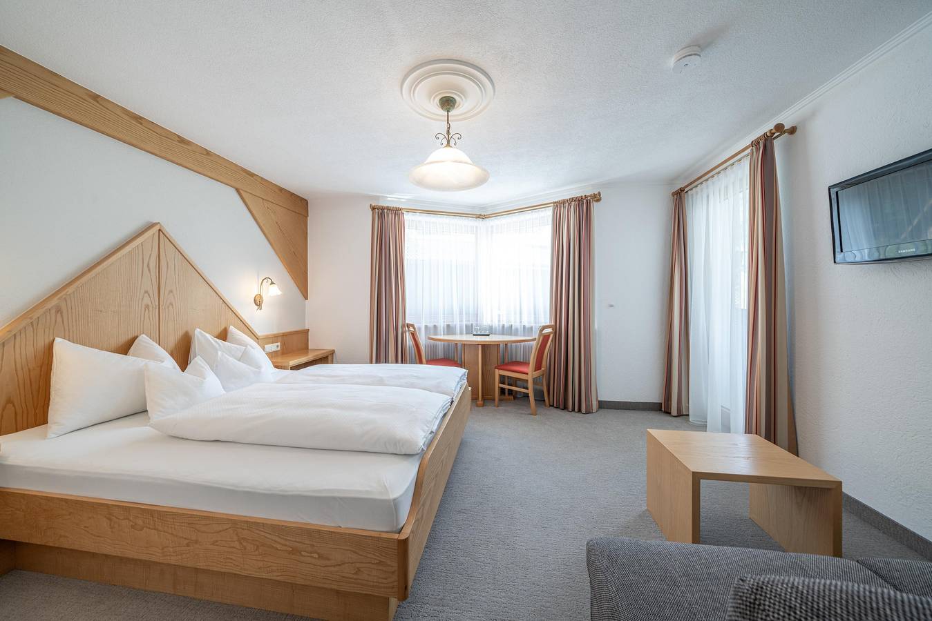 Ganze Ferienwohnung, Komfortzimmer mit Balkon in Obergurgl, Sölden (Österreich)