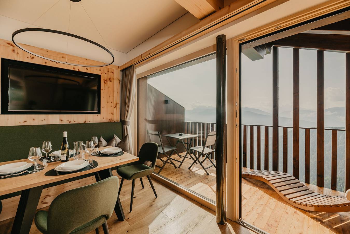 Ganze Wohnung, Ferienwohnung 'Bergesruh' mit Bergblick, Gemeinschaftsgarten und Wi-Fi in Latzfons, Klausen