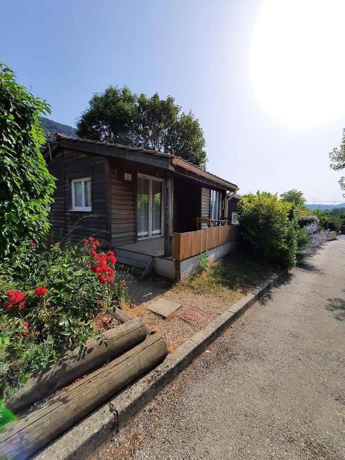 Camping pour 4 personnes, avec vue et jardin, animaux acceptés à Millau - 4