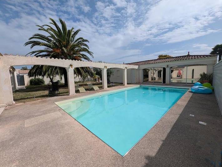 Location de vacances pour 5 personnes, avec Terrasse et Piscine sur l' Île d'Oléron