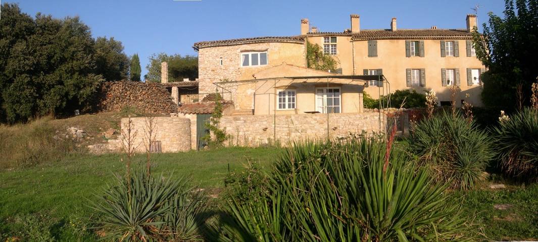 Gîte pour 6 personnes, avec piscine, adapté aux familles à Varages - 4