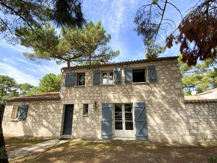 Villa pour 8 personnes, avec Terrasse ainsi que Jardin et Piscine dans La Palmyre
