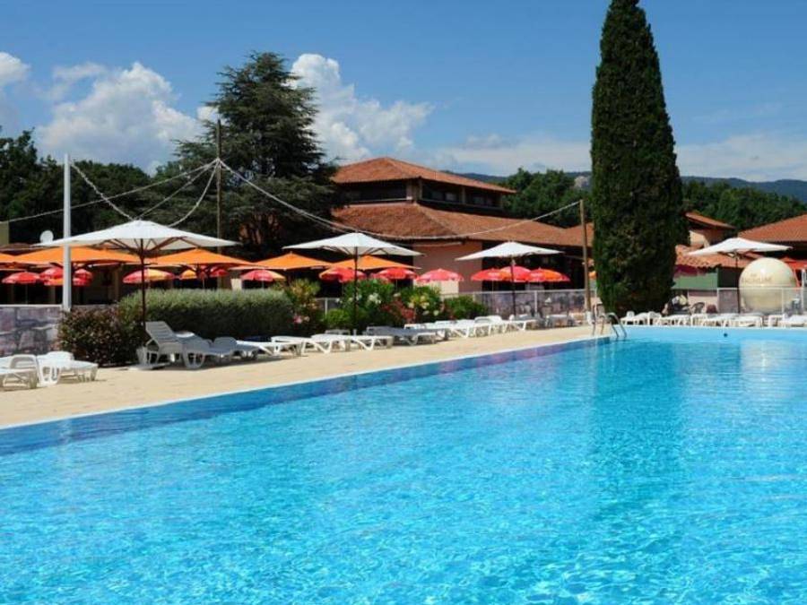 Village vacances Cévéo de Bormes-les-Mimosas " La Manne" - Ferienhaus 4 personen - Maisonnette 2 Zimmer 4 P. Pmr in Bormes-les-Mimosas, Parc national Port-Cros