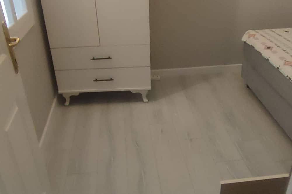 Cozy 2-bedroom, living room, garden, house  in Marmaris with Ac, Wifi, Netflix  in Marmaris, Provinz Muğla