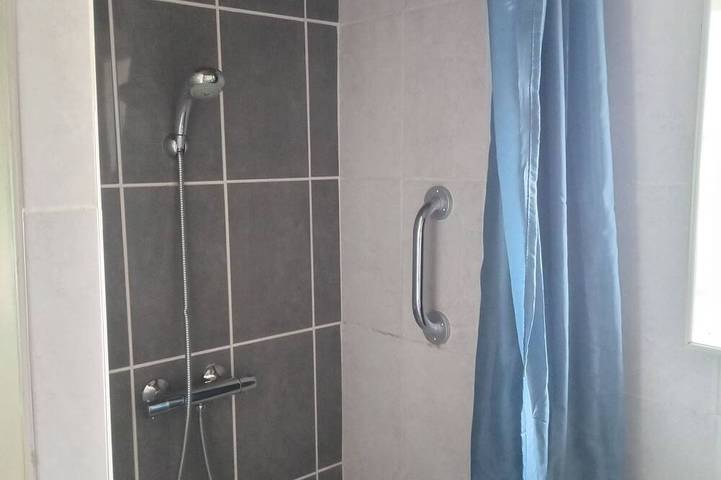 Location de vacances pour 4 personnes, avec jardin à Bourbriac - 4