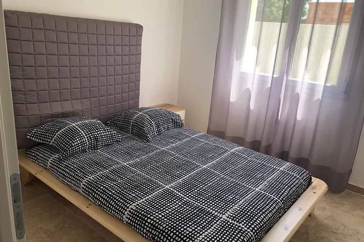 Location de vacances pour 4 personnes, avec terrasse et jardin à Saint-Michel-d'Euzet - 4