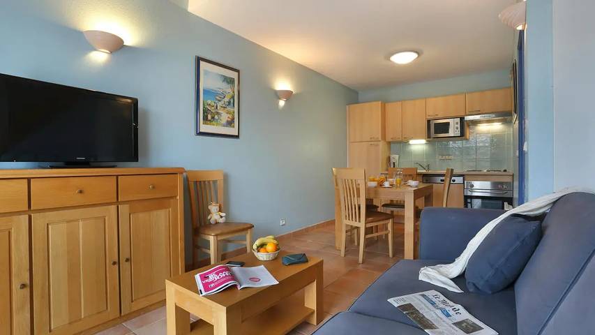 Location de vacances pour 5 personnes, avec Terrasse et Piscine à Tourrettes - 3
