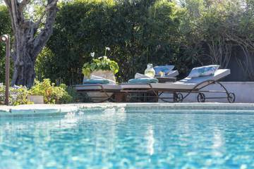 Gîte pour 8 personnes, avec jardin, adapté aux familles à Valbonne