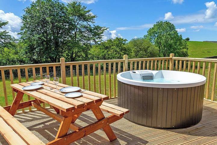 Chalet für 4 Personen, mit Whirlpool - 1