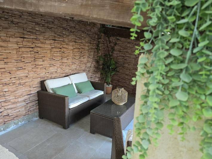 Location de vacances pour 6 personnes, avec terrasse et jardin à Château-Arnoux-Saint-Auban - 2