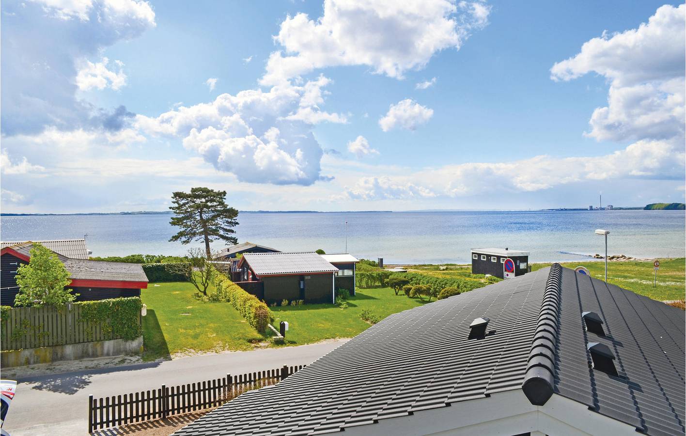 Ferienhaus für 5 Personen mit Terrasse in Følle Strand, Süddjursland