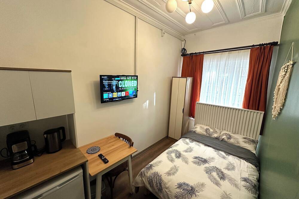 Apartamento entero, Yellowhouse Room 1 in Beyoğlu, Bülbül Mahallesi