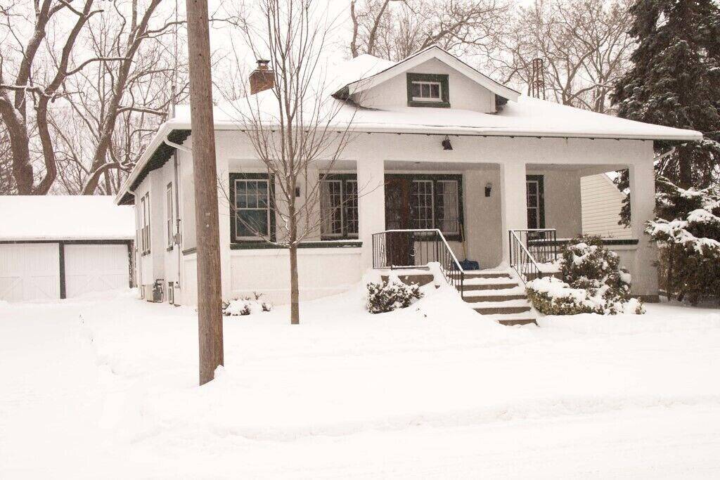 Historische Altstadt, alles zu Fuß erreichbar, Grill / Grill, Wlan, Parkplatz, Veranda und hintere Terrasse in Niagara-on-the-Lake, Niagara Fälle