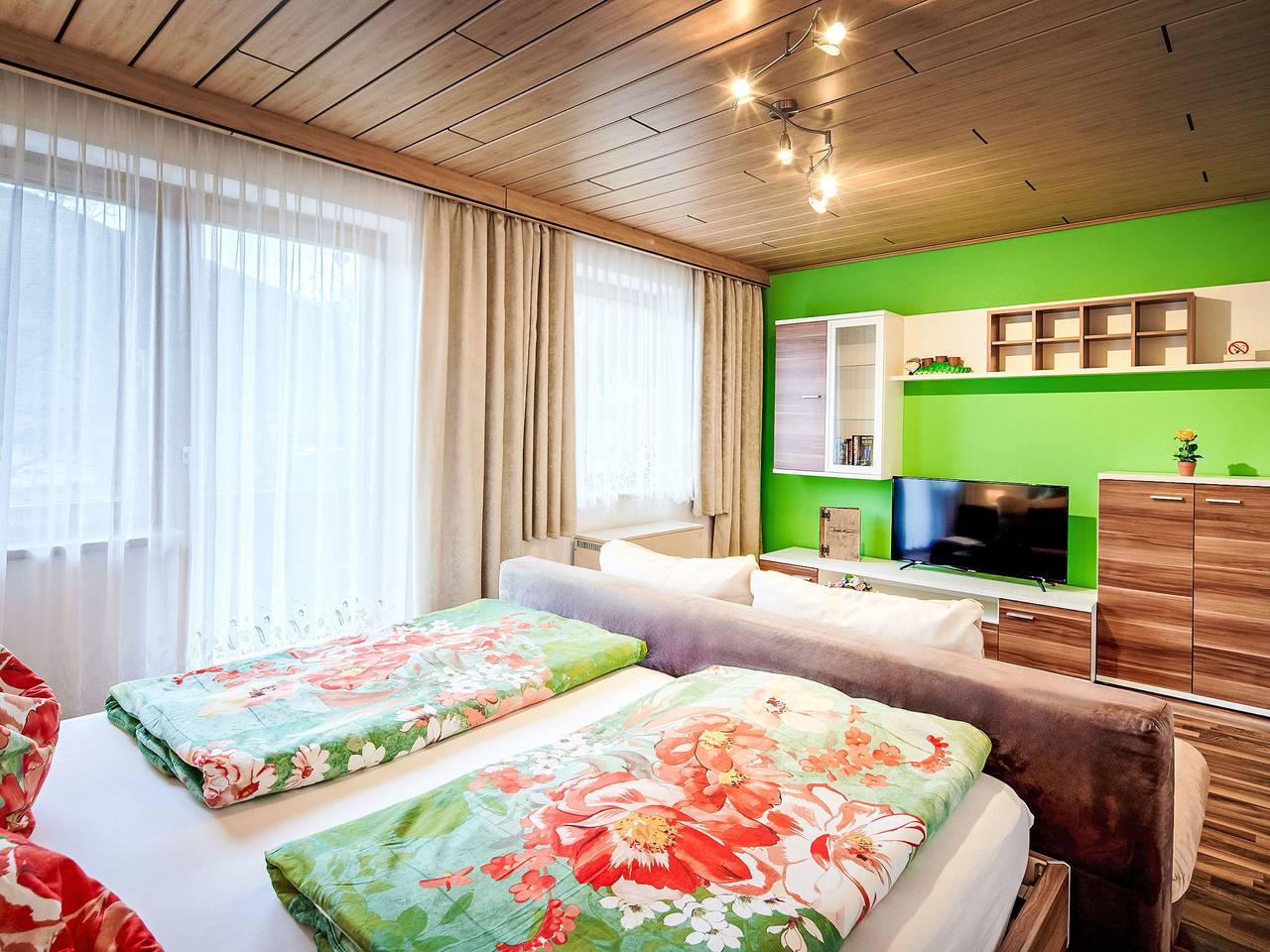 Ganze Wohnung, Charmante Ferienwohnung mit Balkon in der Nähe von Mittersill und der Salzach in Stuhlfelden, Pinzgau