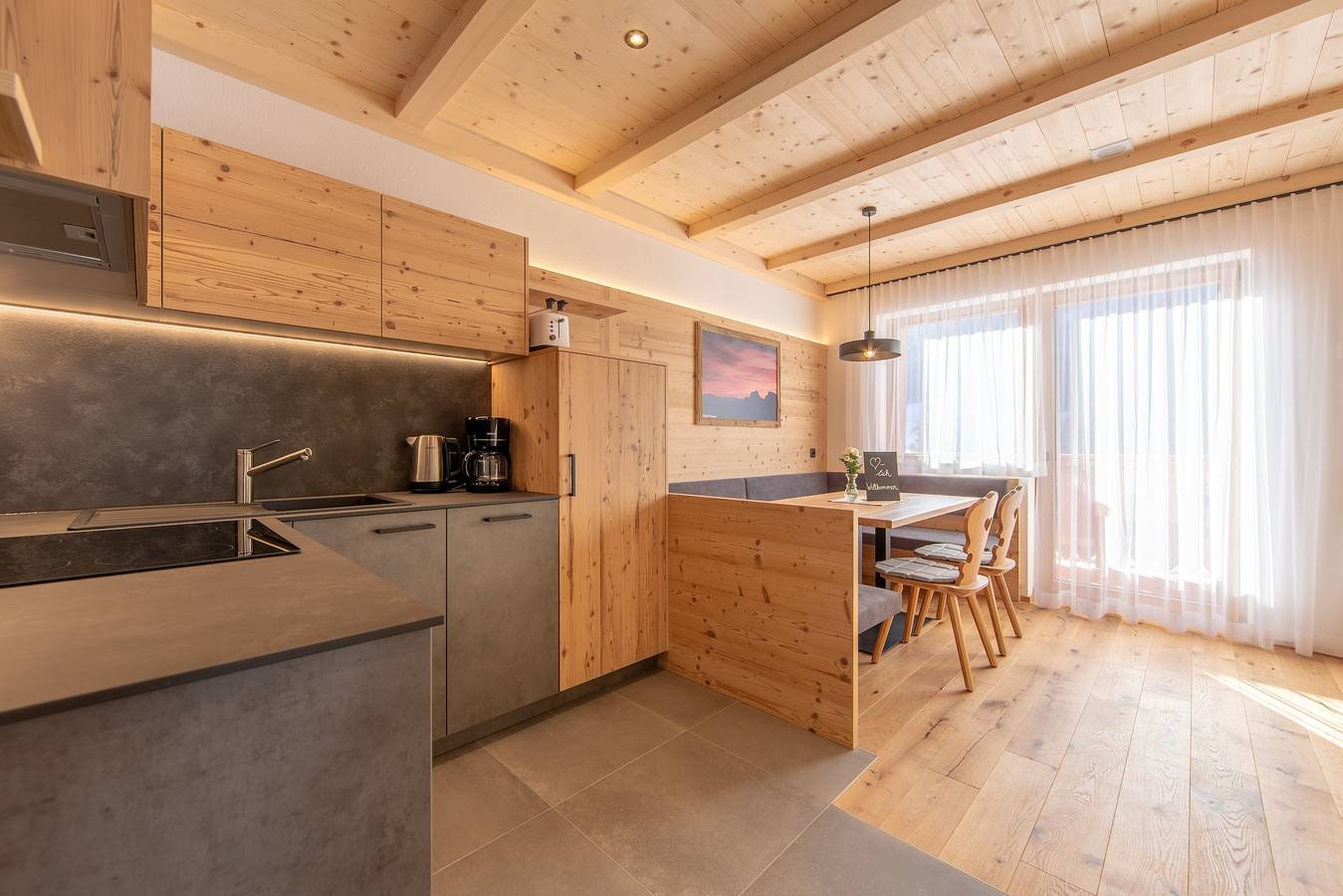 Bauernhaus 'Metzgermayr Apt Dolomit' mit Bergblick, Gemeinschaftsgarten und Wi-Fi in Villgratner Berge, Niederdorf