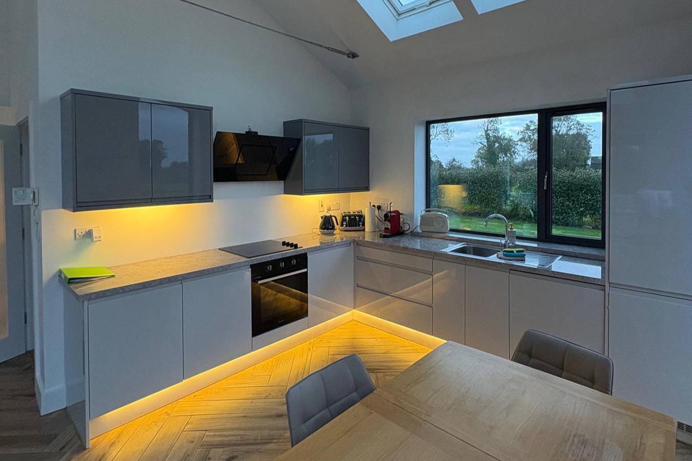 Modern Cottage Near Portumna Forest Park Sleeps 6 in Lough Derg