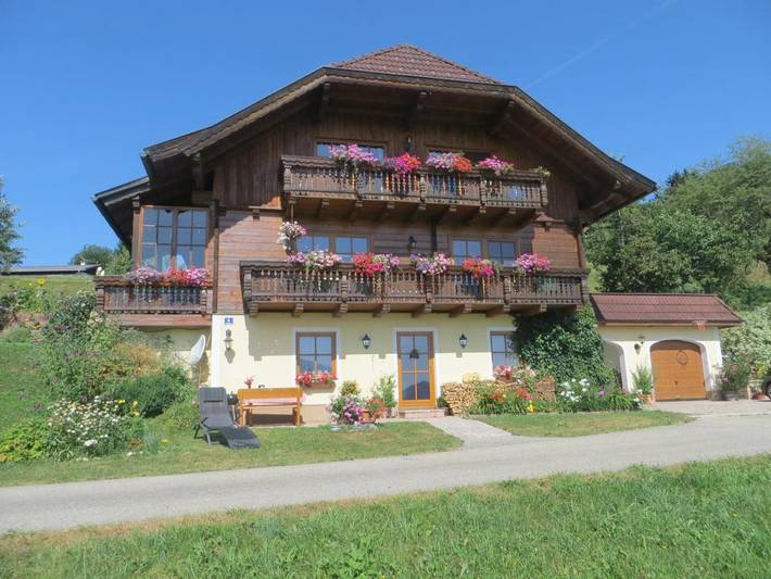 Apartament wakacyjny dla 4 osób, z widok i ogród oraz widok na jezioro w Attersee