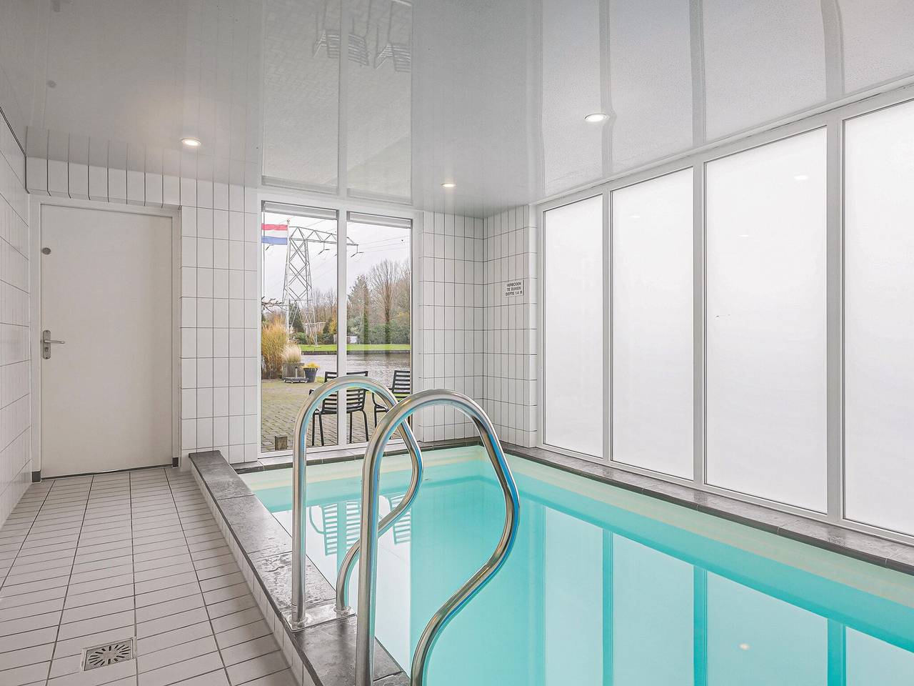 Barrierefreie Villa am See, Midlaren in Drenthe