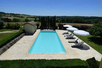 Gîte pour 6 personnes, avec jardin et terrasse à Gazaupouy