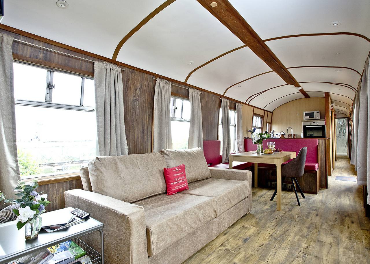 Brunel Boutique Railway Carriage 3 in Dawlish Warren, Dawlish