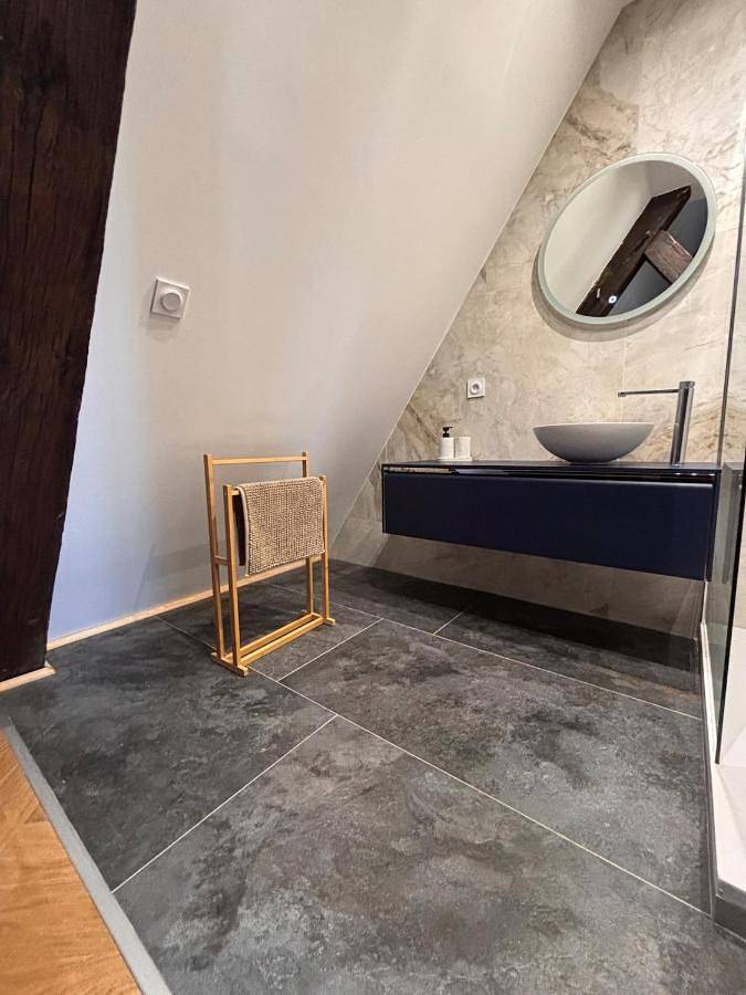 Gîte pour 3 personnes, avec vue et terrasse, animaux acceptés dans Office De Tourisme De Dijon - 3