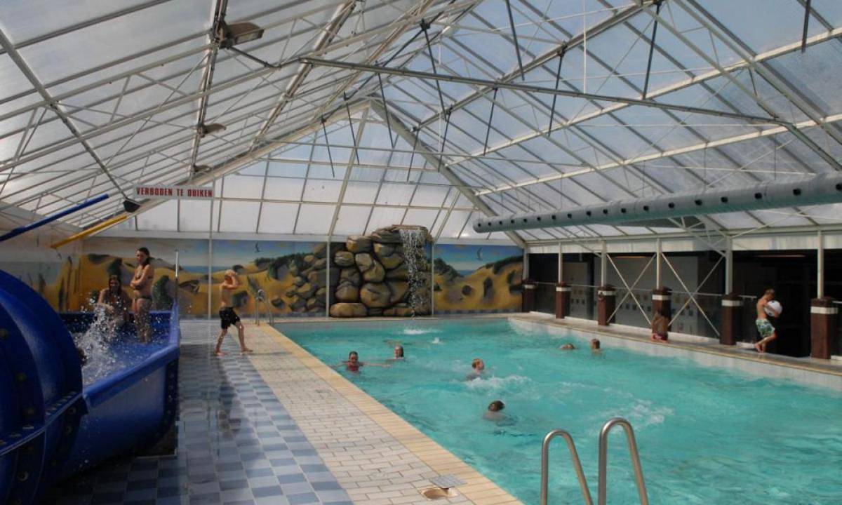 Chalet kajuit 418 op 5 sterren camping bergumermeer in Nationaal Park De Alde Feanen