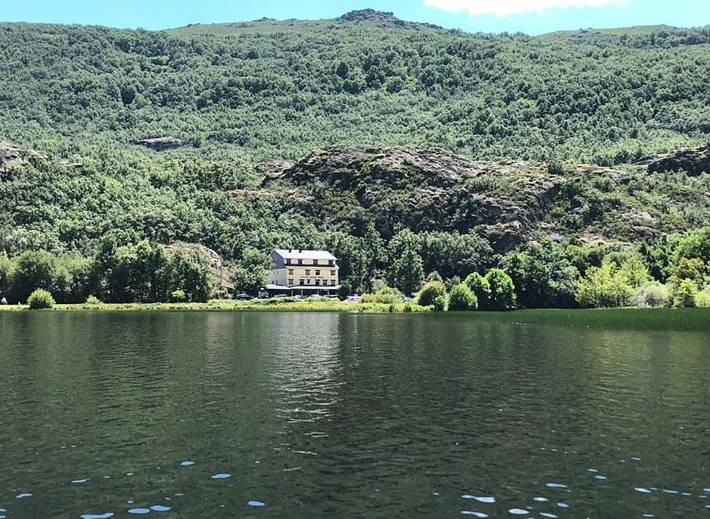 Hotel para 3 personas, con vistas y terraza - 1