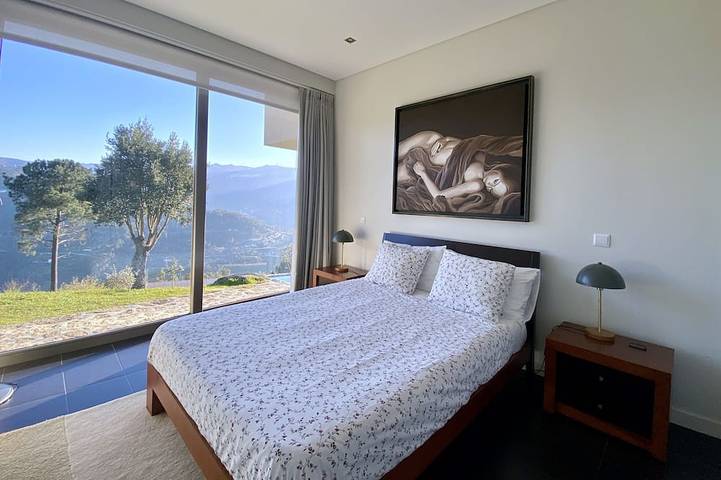 Location de vacances pour 10 personnes, avec terrasse et jardin dans Ribadouro - 4