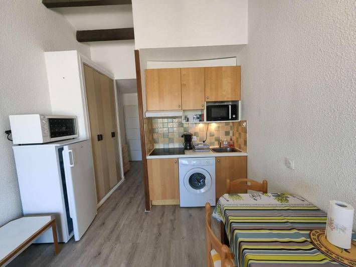Gîte pour 4 personnes, avec piscine à Vebron - 2