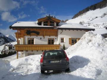 Ferienhaus für 4 Personen, mit Ausblick und Balkon sowie Garten, kinderfreundlich in Nauders